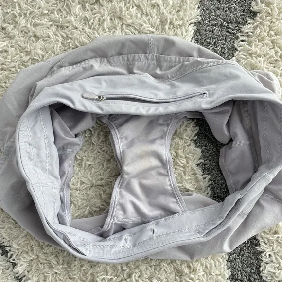 LULULEMON Speed Up Shorts in Daydream!! - Picture 4 of 6